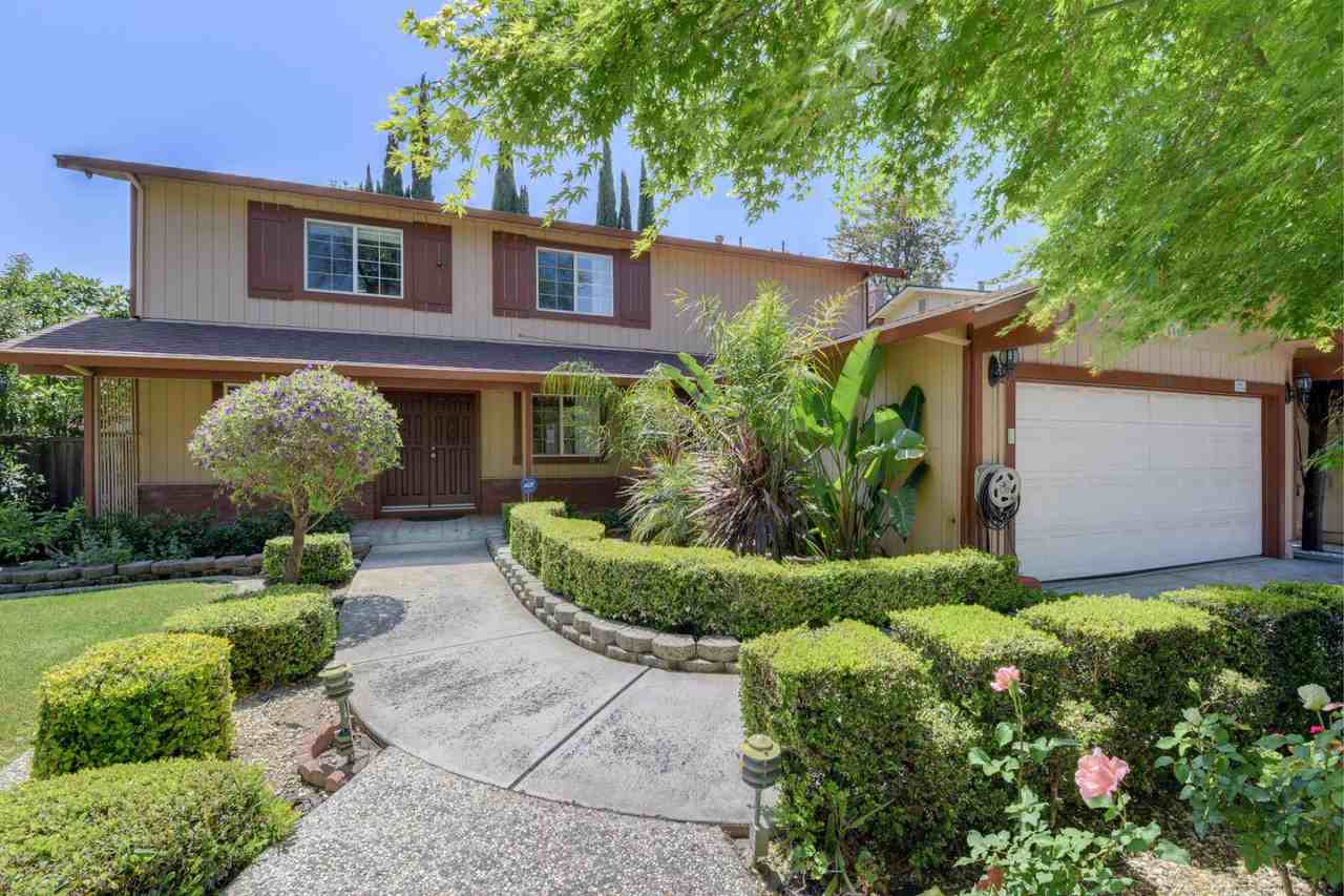 134 Sweetberry Ct - Photo 2 of 25