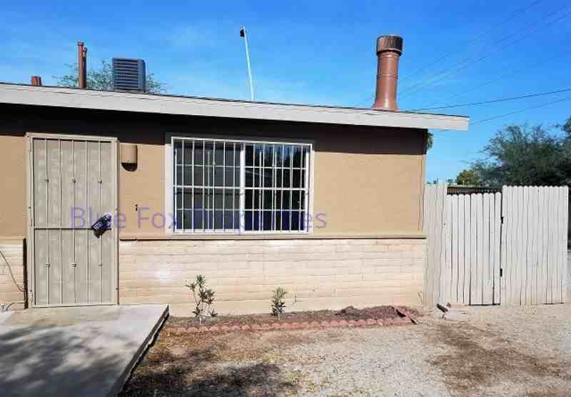 2503 E 19th St - Photo 2 of 13