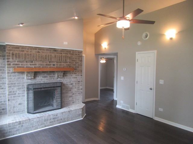 315 S Lincoln St - Photo 3 of 19