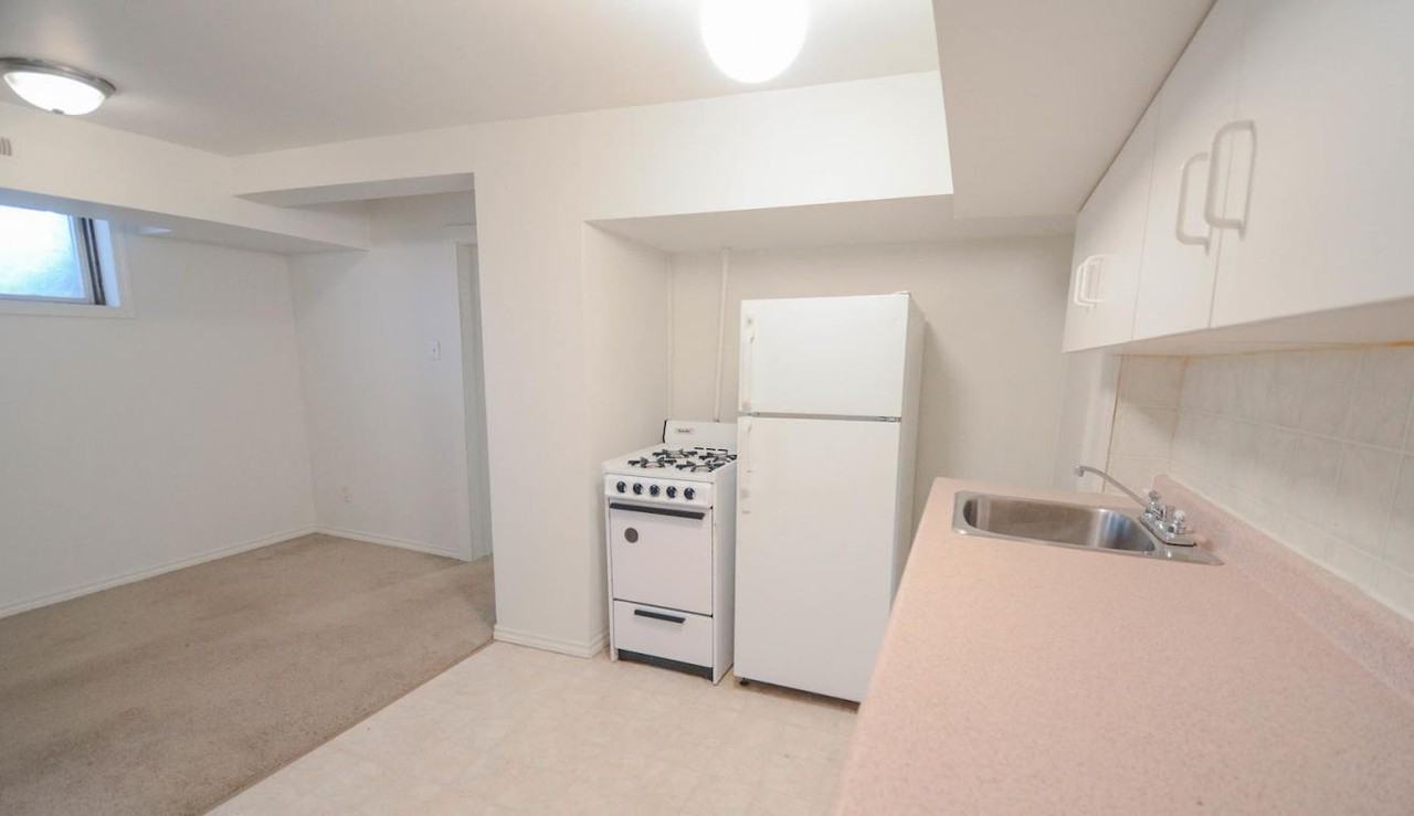 Devonshire II Apartments - Photo 3 of 8