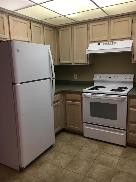 4608 NE Whispering Winds Dr - Photo 3 of 15