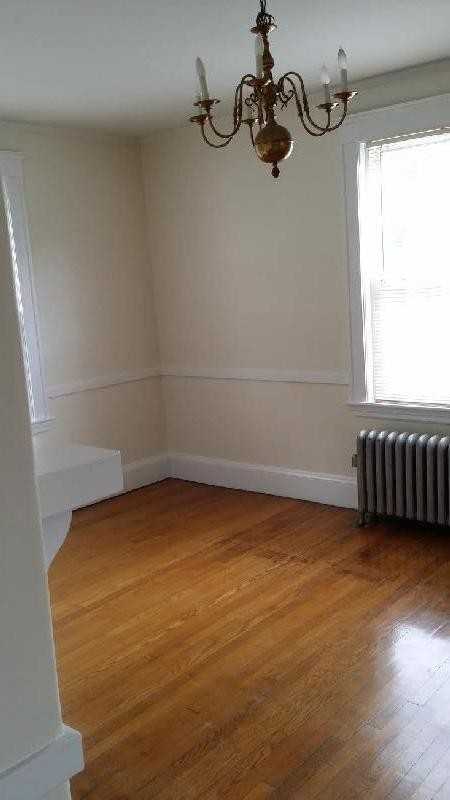 194 Main St - Photo 3 of 20