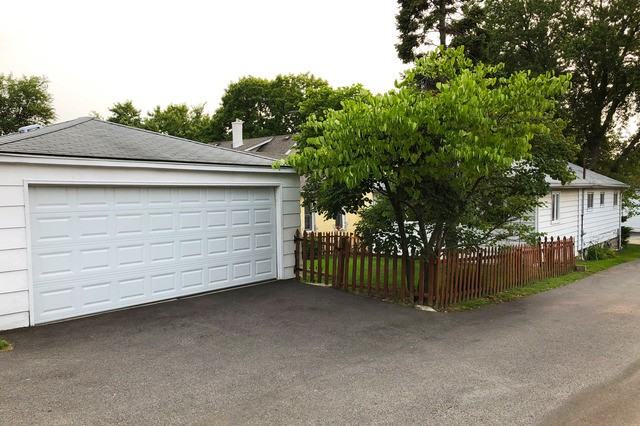 137 S Central Ave - Photo 3 of 12