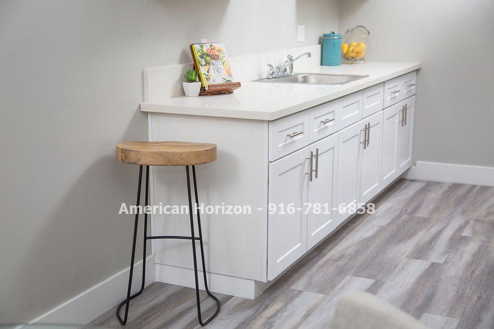 1220 McKinley Dr #1 - Photo 2 of 7