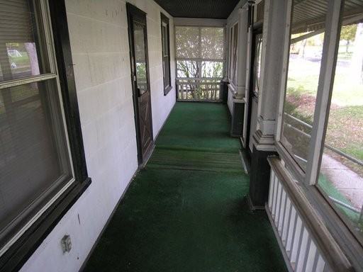 123 Washington Ave - Photo 2 of 12