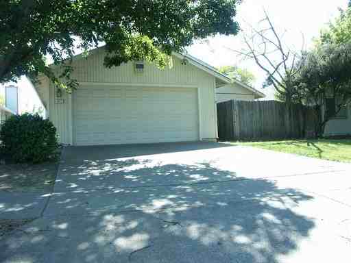 3917 Oxford St - Photo 2 of 2