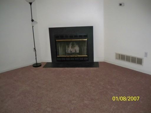 42 Sycamore Dr - Photo 2 of 18