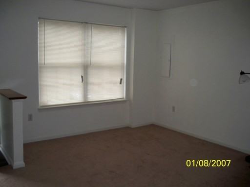 42 Sycamore Dr - Photo 3 of 18