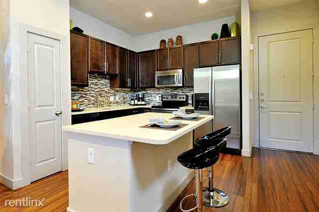 410 Pierce St #355 - Photo 3 of 10