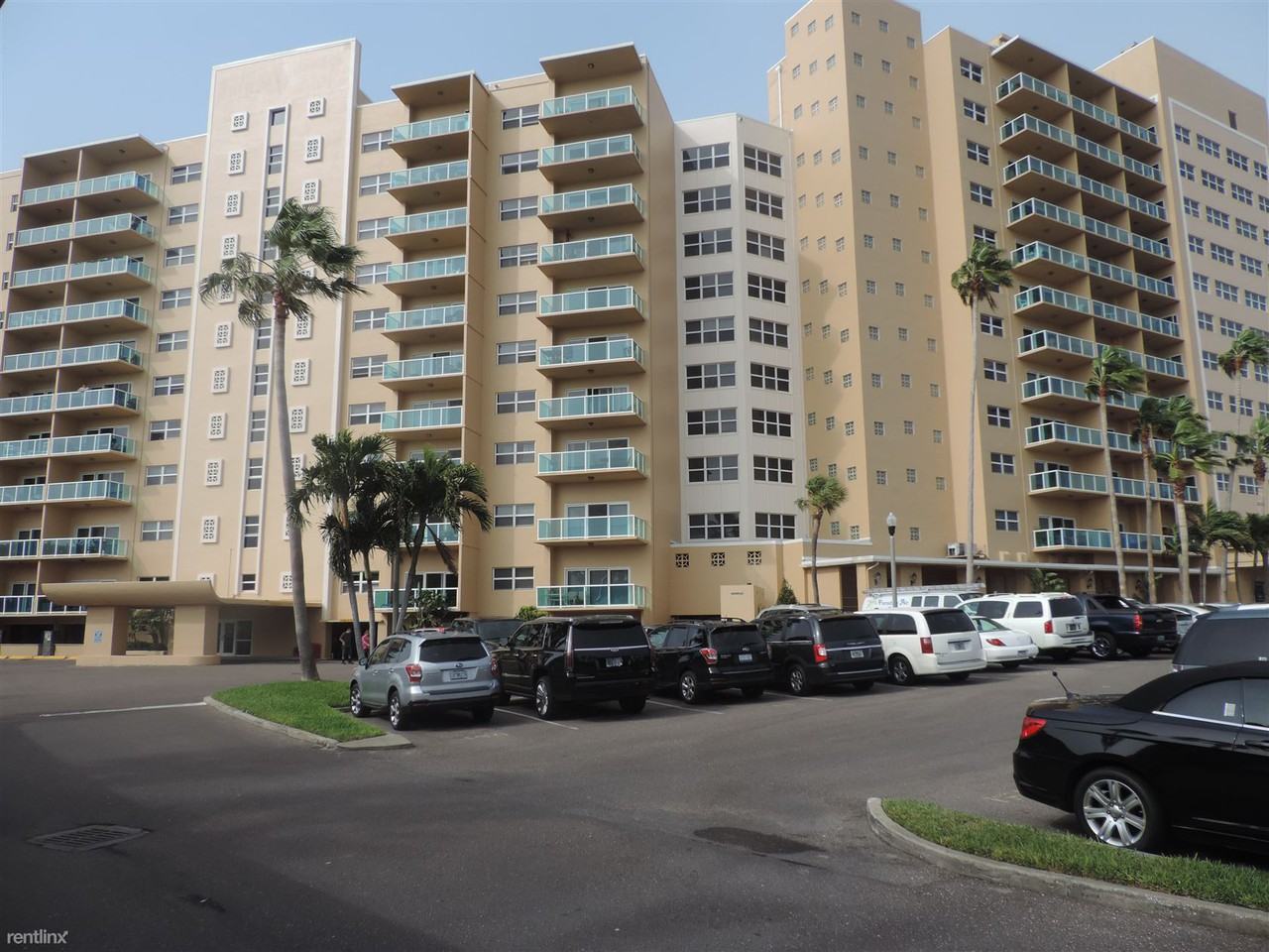 880 Mandalay Ave - Photo 2 of 32