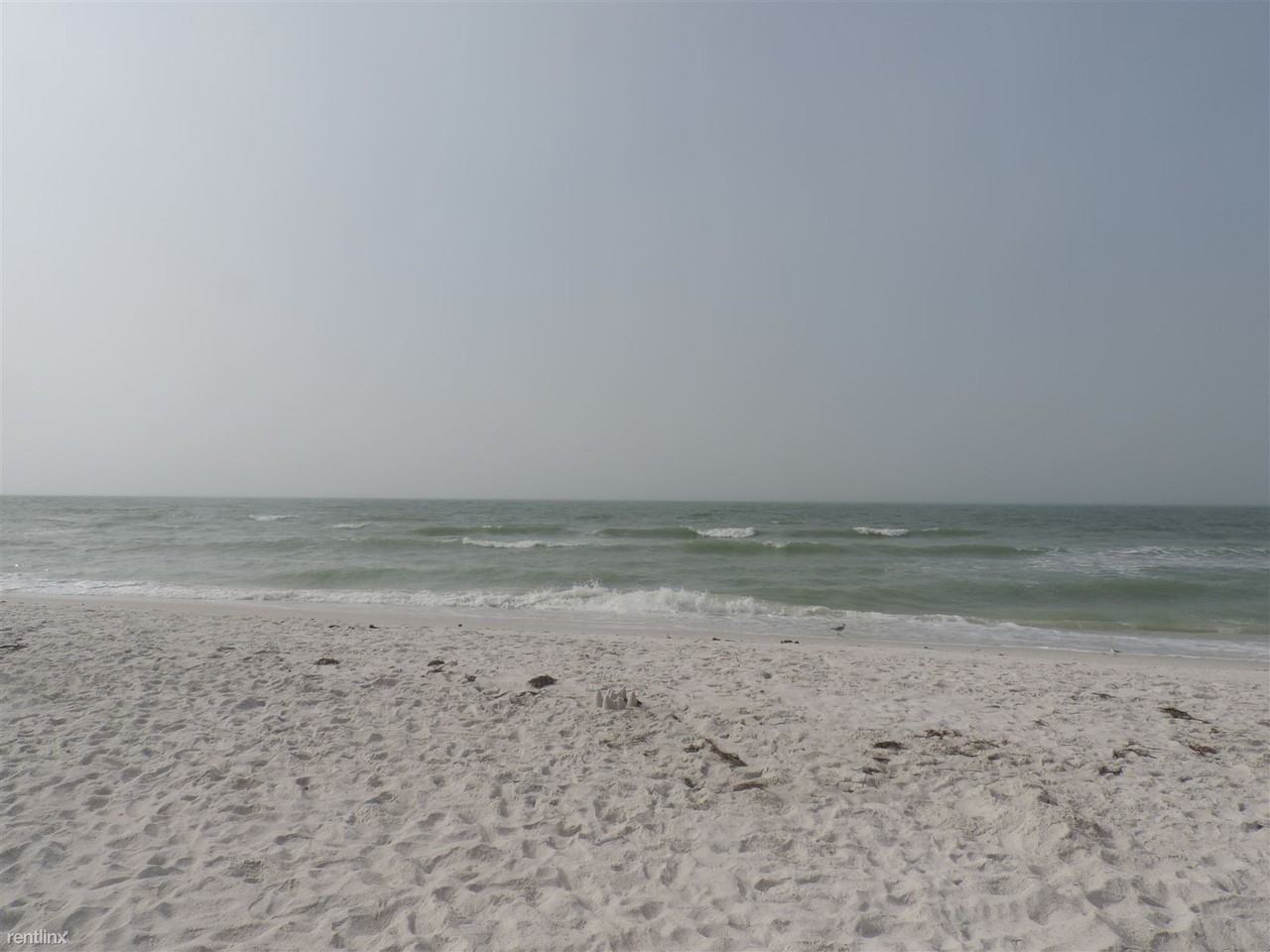 880 Mandalay Ave - Photo 3 of 32