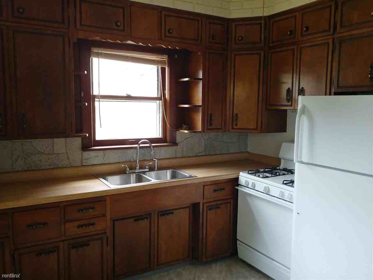 4117 21st Ave - Photo 3 of 7