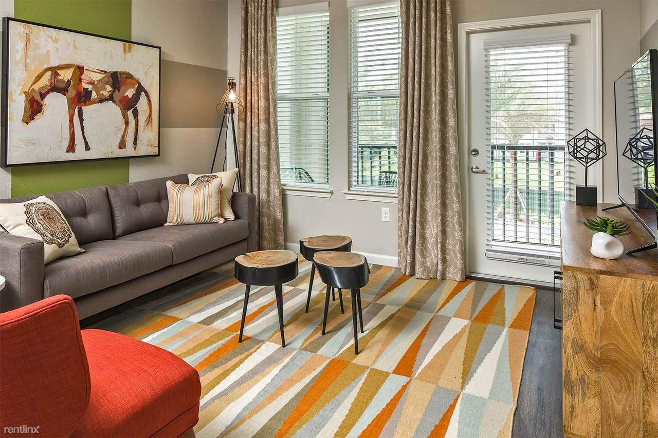 Mcguire - Photo 2 of 14