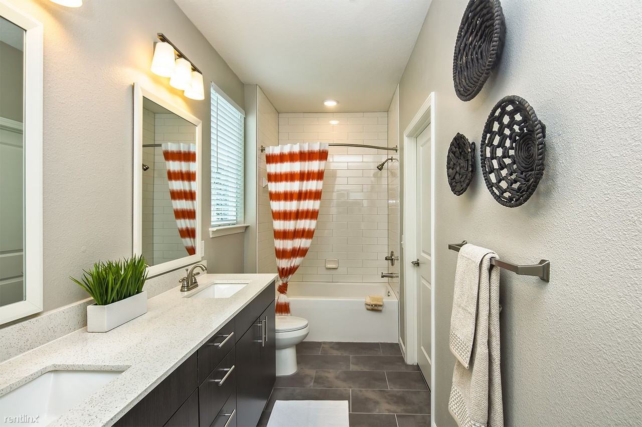 Mcguire - Photo 3 of 14