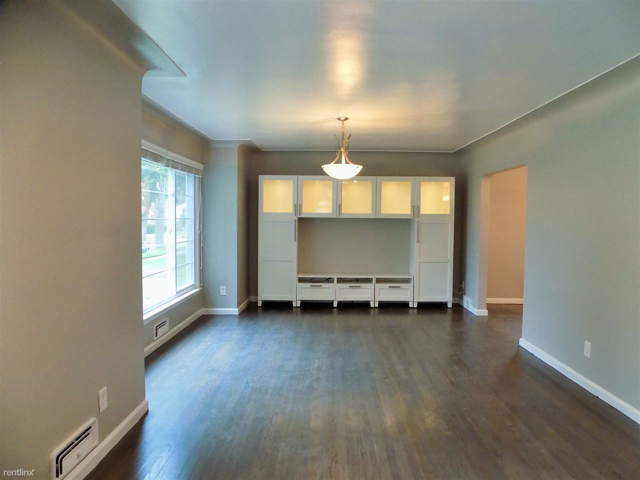 235 Chippewa Rd - Photo 3 of 10