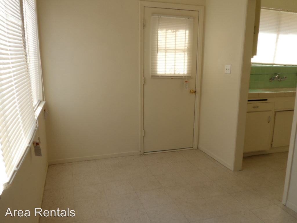 908-910 CARSON STREET - Photo 3 of 6