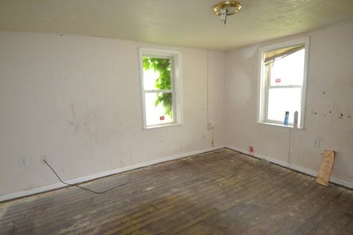 776 Jackson St - Photo 2 of 9