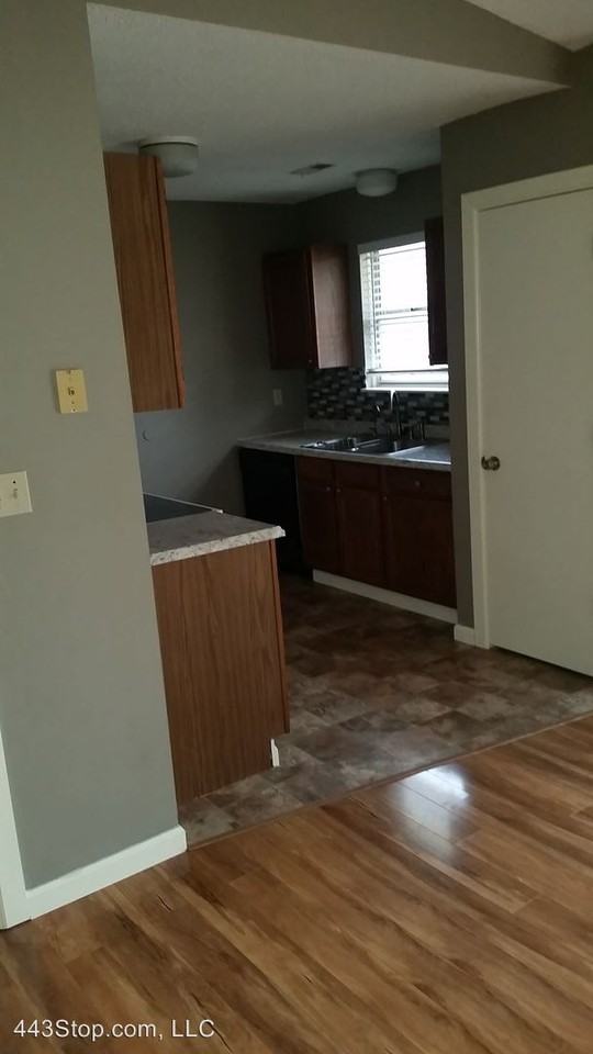 7295 E Suncrest Ct - Photo 3 of 14