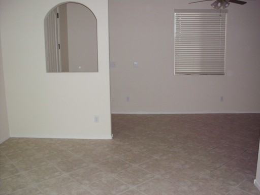 9805 W Spinnaker Creek Ave - Photo 3 of 5