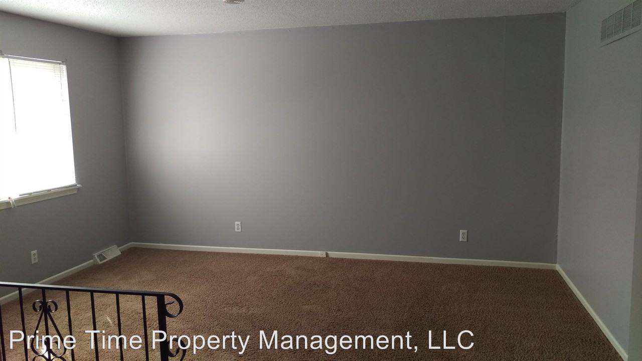 1426 N 63 Pl - Photo 2 of 2