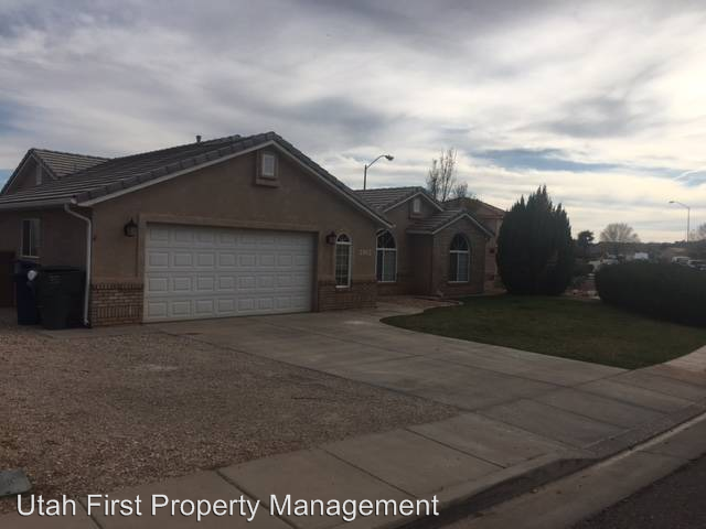 2912 Overlook Dr - Photo 2 of 11