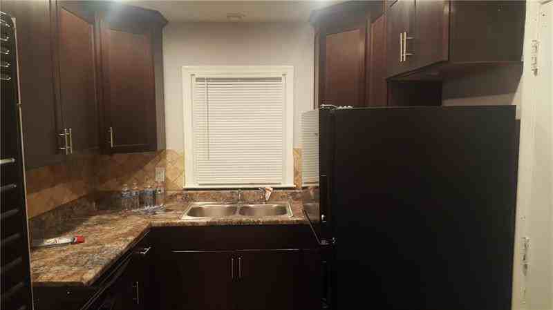 1957 Stanton St - Photo 2 of 17