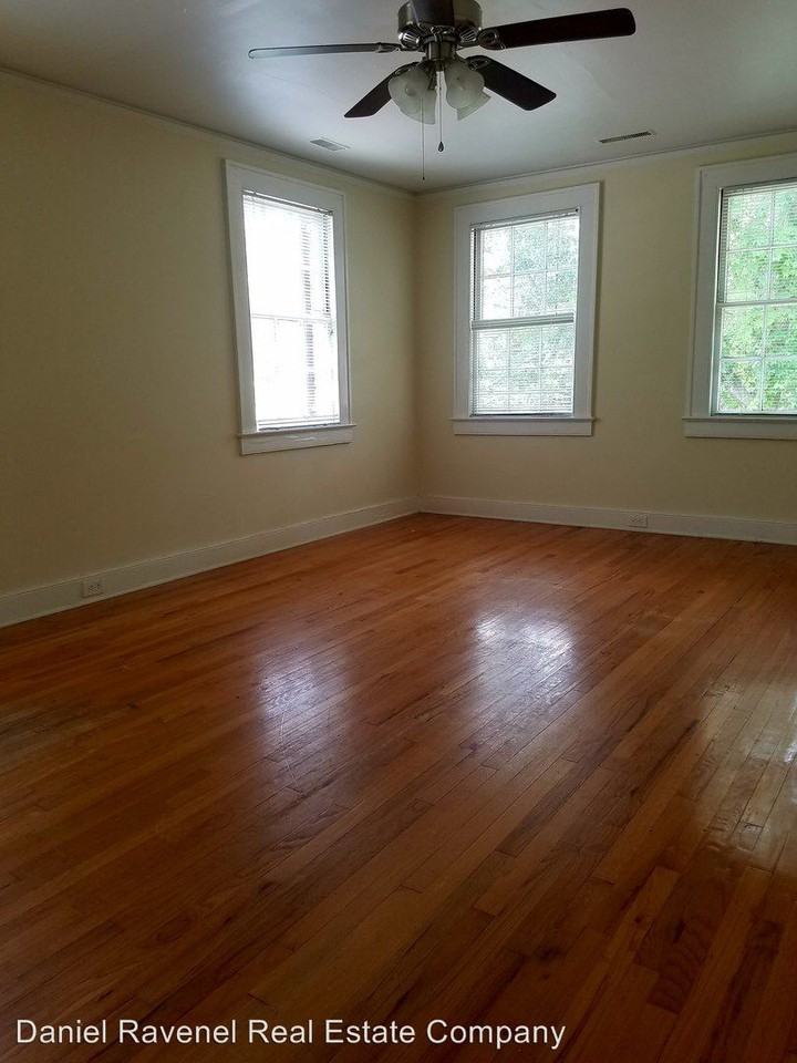 9 Eighth Avenue - Photo 2 of 11