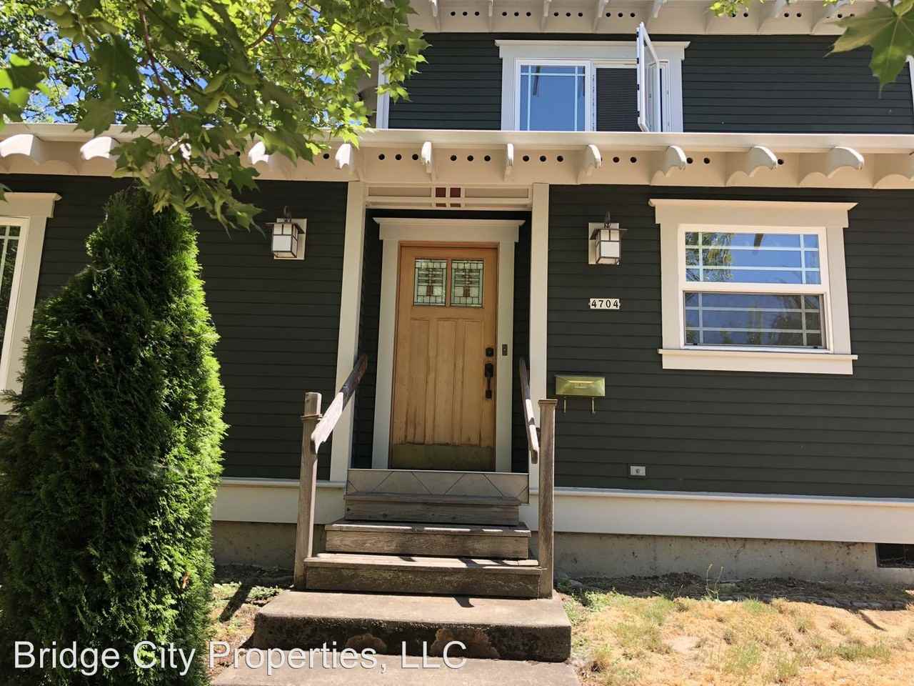 4704 SE 28th Pl - Photo 2 of 17