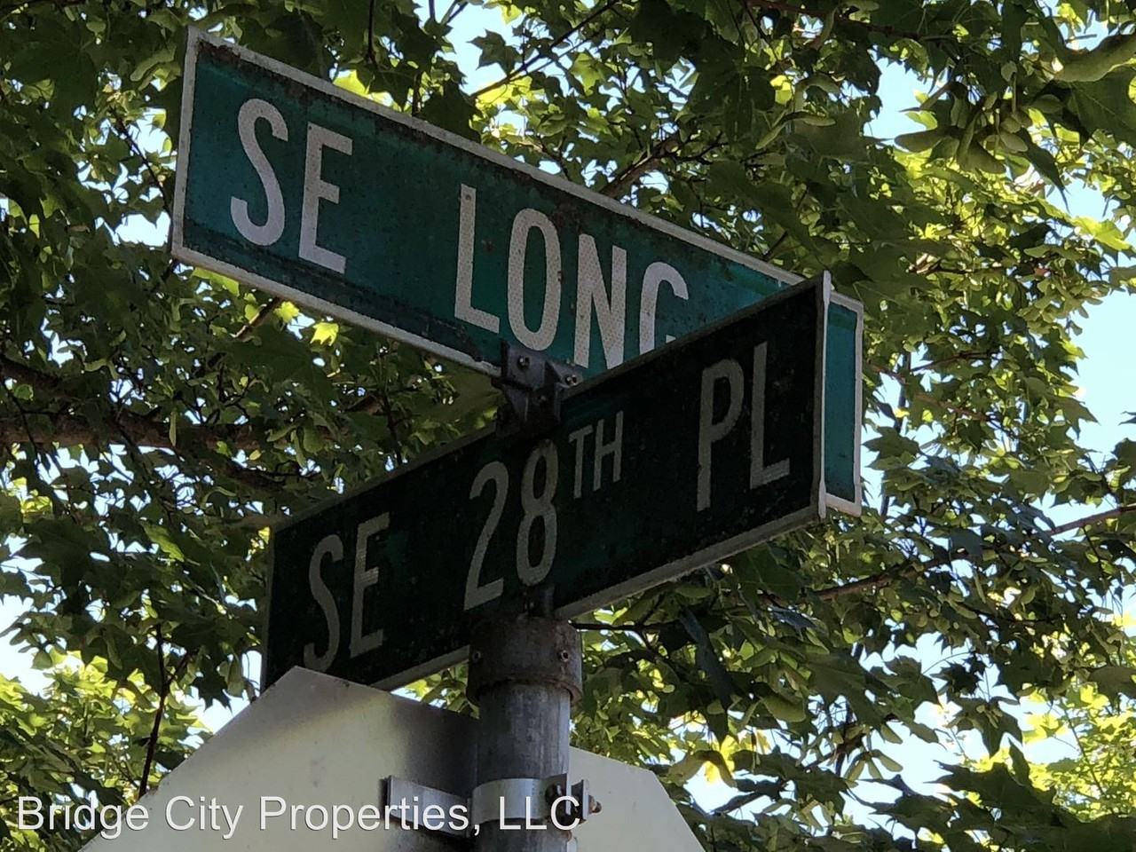 4704 SE 28th Pl - Photo 3 of 17