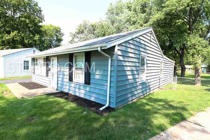 29 Mary Ann Ct - Photo 3 of 24