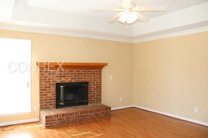 133 Shadeland Cir - Photo 2 of 10