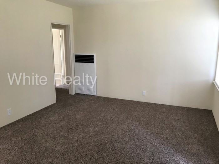 2311 Belmont Ave - Photo 3 of 8