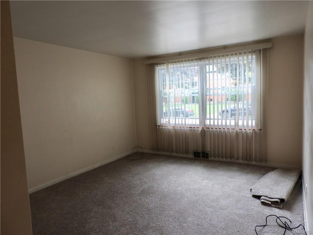 14 Stoneleigh Ave - Photo 2 of 8