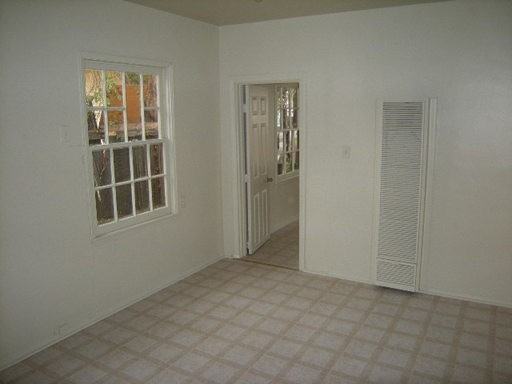 11427 Thienes Ave - Photo 2 of 10