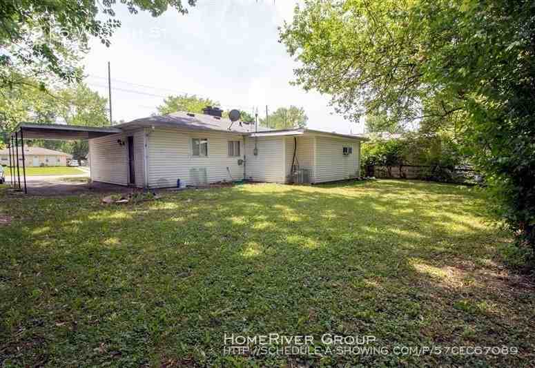 3916 W 30th St - Photo 2 of 8
