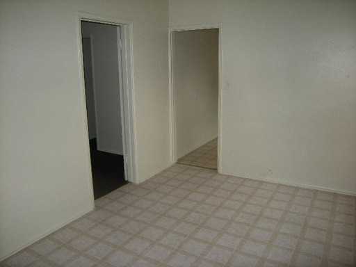 11427 Thienes Ave - Photo 3 of 10