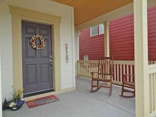 2110 56th St SE - Photo 2 of 24