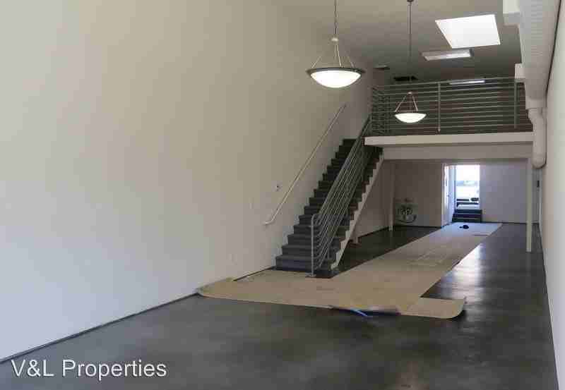 1050 S. FAIRFAX AVENUE - Photo 3 of 16