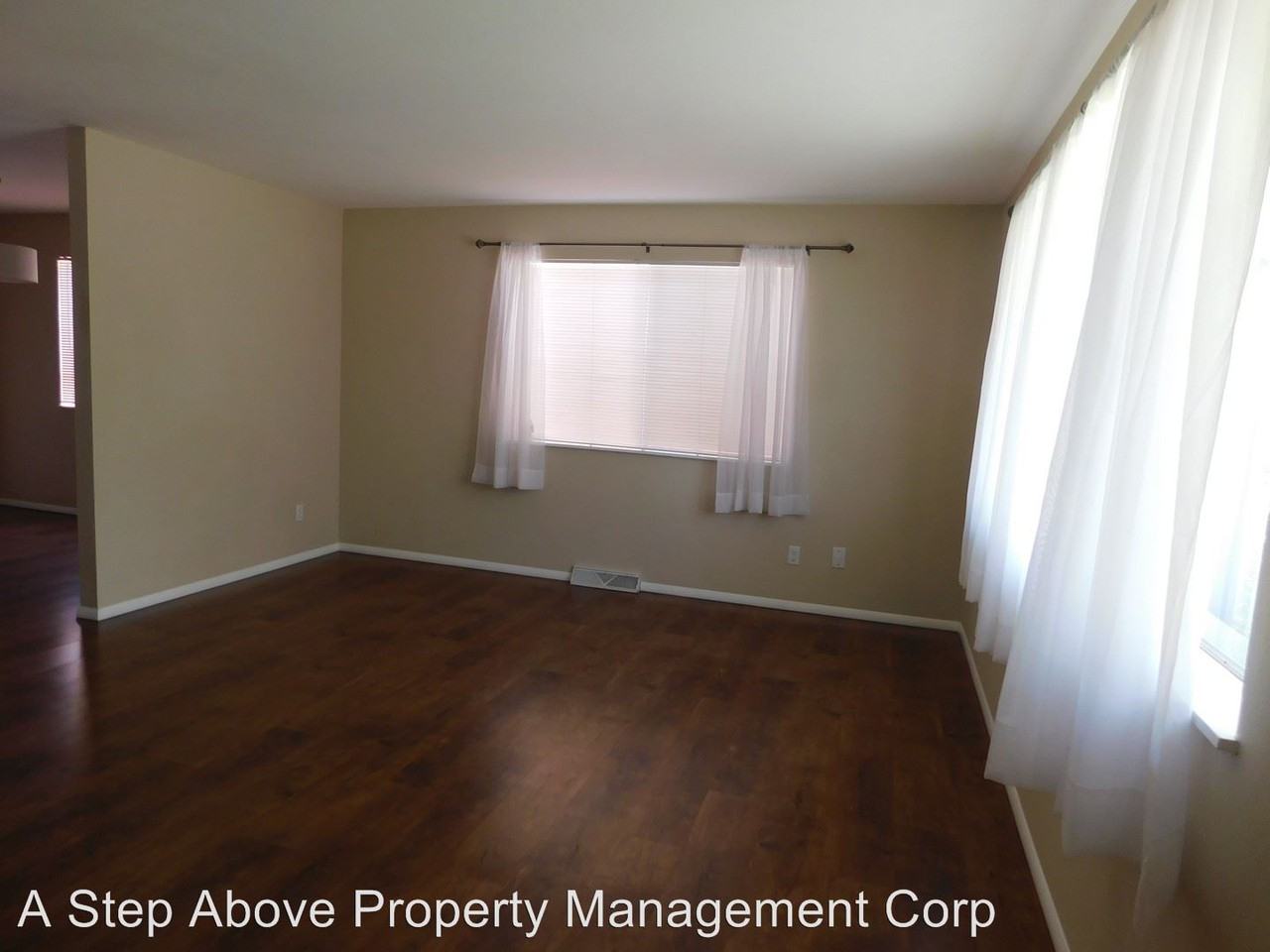 533 N 20th St - Photo 2 of 14