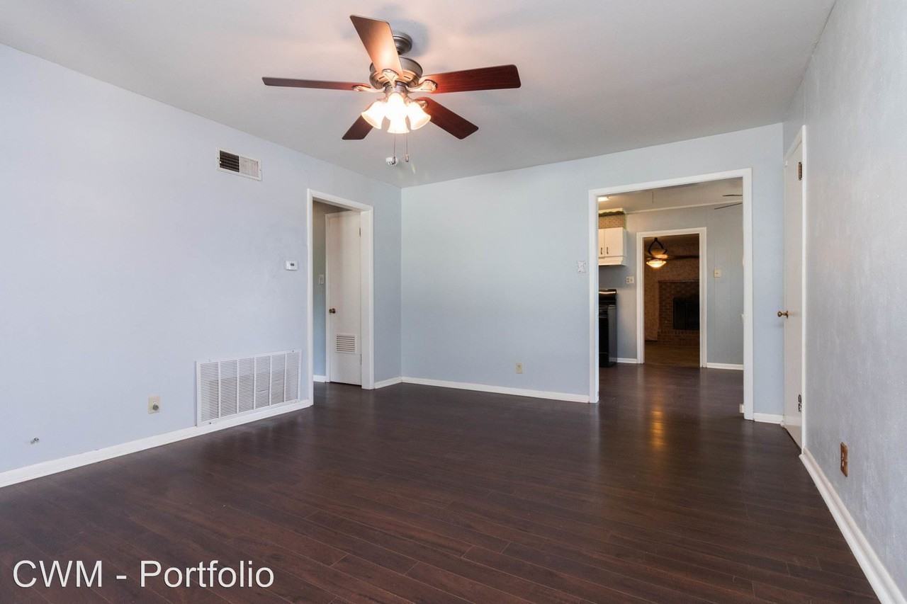 5117 SW 16th Ave - Photo 2 of 2
