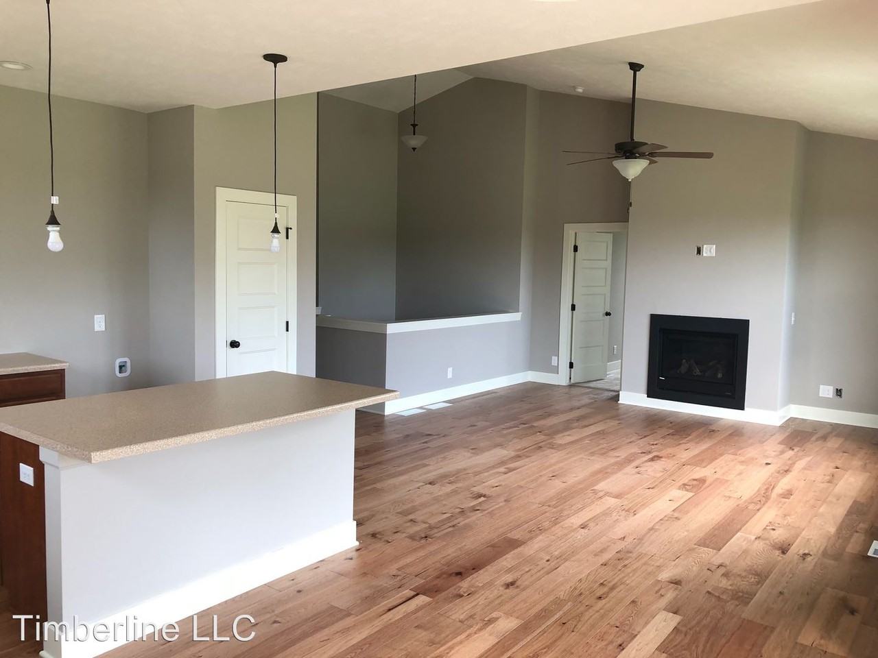 7722 S 78th St - Photo 2 of 13