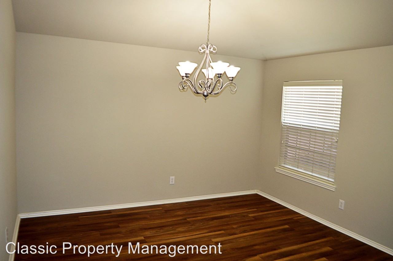 700 Hummingbird Trail - Photo 3 of 10