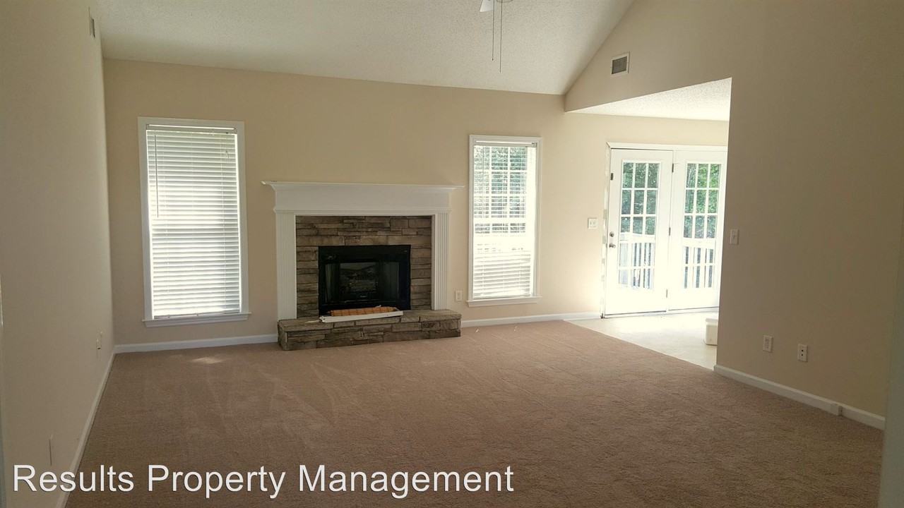 101 Clairmont Dr - Photo 3 of 6