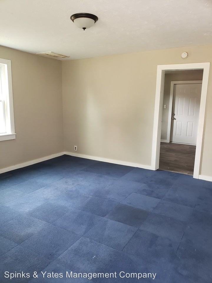 412 N 13th Ave - Photo 2 of 7