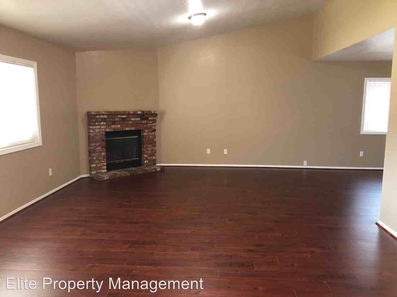 4426 Corona Ave - Photo 2 of 13