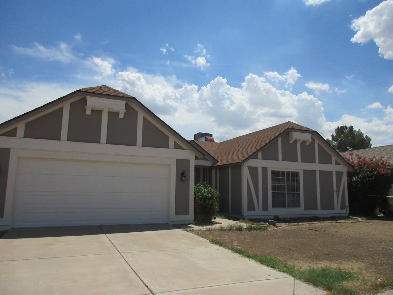 6527 W Grandview Rd - Photo 2 of 29