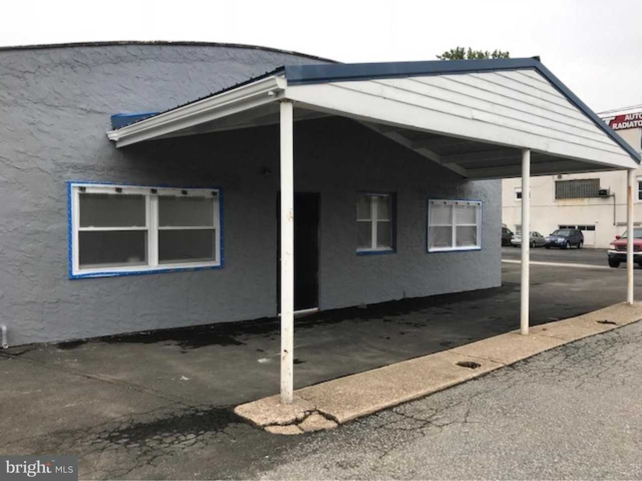 133 S Main St - Photo 3 of 3