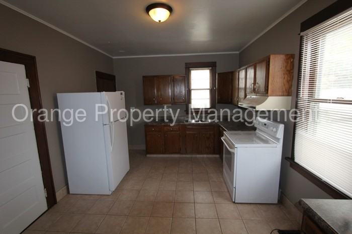 344 N 35th Ave - Photo 3 of 16