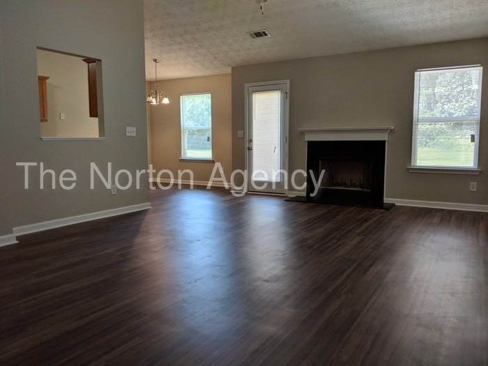 411 Magnolia Grove Pl - Photo 3 of 17