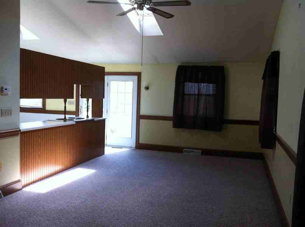 161 Maple St - Photo 3 of 7